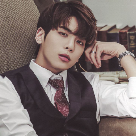 Jonghyun- SHINee