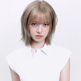 Lily- NMIXX